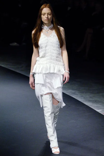 Look 25